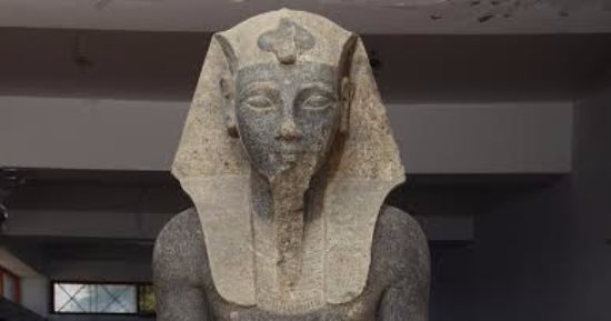 وأبرز الباشوات المصريين من الفراعنة هم تحتمس الثالث وأمنحتب الثالث ورمسيس الثاني.  اليوم السابع