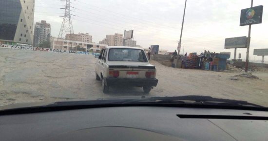 قارئ يرصد صاحب سيارة ملاكى يغير لوحة سيارته لأرقام أجرة 
