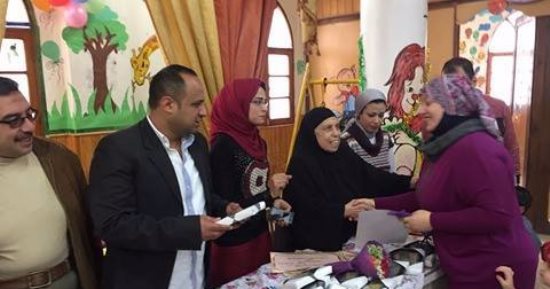 "شباب بتحب بلدها" تكرم الأمهات المثاليات بالمنصورة