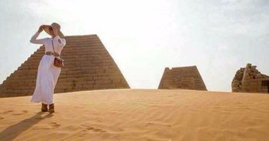 بالصور.. حلقة جديدة من التآمر القطرى لضرب علاقات مصر والسودان..الدوحة تمول صفحات إعلانية بـ"فيس بوك" لإثارة الفتن بين شطرى وادى النيل.. الصفحات تزور التاريخ وتدعم الأكاذيب حول "الأهرامات" برعاية "موزة"