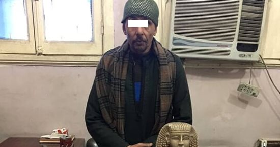 ضبط مواطن ينقب عن الآثار بأسيوط بحوزته 3 تماثيل وخمور