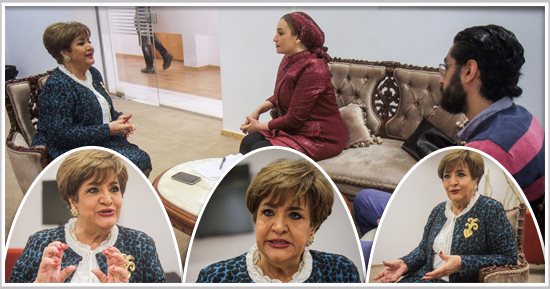 الإعلامية الكبيرة سناء منصور لـ"اليوم السابع": ماسبيرو "قلعة" ولا يمكن لأى قناة أن تحل محلها.. ربنا بيساعدنى أكتشف المواهب.. والتليفزيون لا يبادر بعودة أبنائه.. وبدور على عمرو أديب عشان أتفرج عليه
