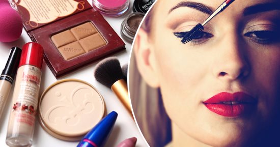 ماذا بعد قرار وزارة الصحة بتحميل الشركات 50 ألف جنيه لاستيراد مستحضرات التجميل ..شعبة الكوافير : أسعار " الروج والمسكرة والبودرة " سترتفع.. والتصديرى للأدوية : مصانع " ميكياج بير السلم " ستنتشر