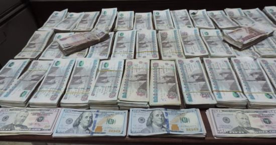 ضبط متهمين بالاتجار فى العملات الأجنبية بدمياط