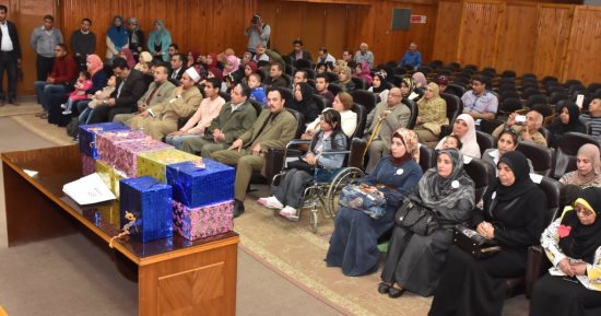 محافظ أسيوط يكرم الأمهات المثاليات فى احتفالية كبرى بمناسبة عيد الأم
