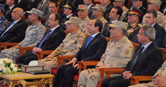 بالصور.. الرئيس السيسي يشهد وقائع الندوة التثقيفية الخامسة والعشرين للقوات المسلحة