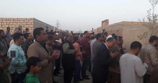 أهالى السويس يشيعون جثمان المجند الشهيد إسماعيل هباش