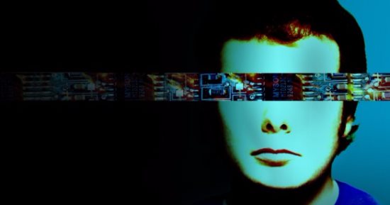 نظرة أقرب على المخاطر الحقيقية للإنترنت فى الدراما الوثائقية Dark Net