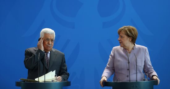 بالصور.. ميركل: لا بديل عن حل الدولتين لإحلال السلام بين الفلسطينيين والإسرائيليين