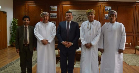أسامة هيكل يستقبل وفدا رفيع المستوى من وزارة الإعلام بعمان