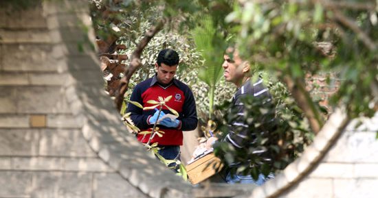 بالصور.. مصرع "جناينى" وإصابة 3 فى انفجار عبوة ناسفة بحديقة شارع الجزائر بالمعادى