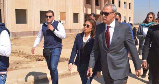 بالصور.. محافظ قنا: مكافحة الفساد الإدارى أدى لاستقرار السياسات الاقتصادية
