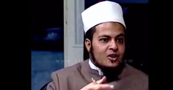 بالفيديو.. سلفي يزعم: الجن قال لى أنا سلفي زيكم يا شيخ.. والبحوث الإسلامية: تخاريف.. ورئيس لجنة الفتوى الأسبق: دجل وشعوذة.. وداعية يطالب بالقبض عليه ويهاجمه: ممارسات دجالين وأدعو لشطبه من نقابة الصحفيين