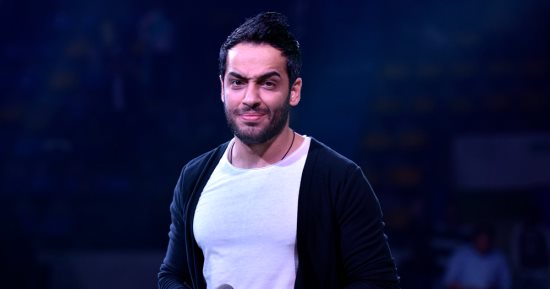 رامى جمال يطالب جمهوره بالدعاء لوالده لإجرائه عملية جراحية اليوم
