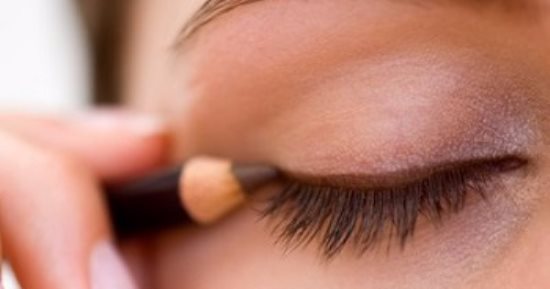 للمبتدئات 5 أخطاء شائعة فى المكياج تجنبيها