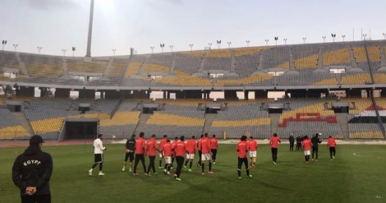 عشاء ترفيهى للمنتخب فى مطعم خارج معسكر المنتخب