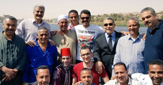 خالد النبوى ينشر صورا جديدة من كواليس مسلسل "واحة الغروب"