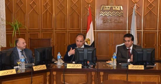 محافظ الاسكندرية :  نتوقع جمع 200 ألف طن قمح هذا الموسم