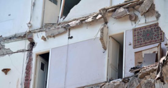 انهيار جدار منزل بالطوب اللبن بكفر الزيات دون حدوث إصابات