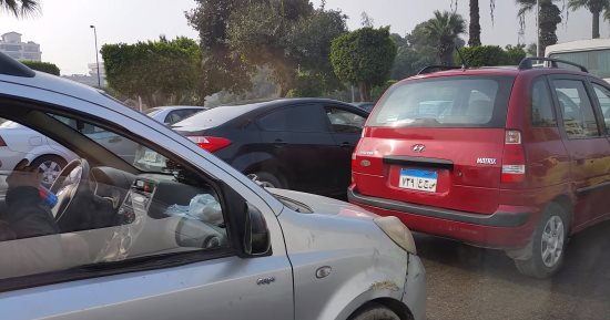 زحام مرورى أعلى كوبرى أكتوبر  بسبب تعطل سيارات 