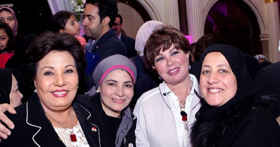 فردوس عبد الحميد لأمهات الشهداء: أنتن تاج على الرؤوس وفخر للجميع
