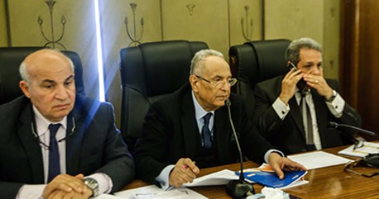 الحكومة تتقدم بمقترح لحل أزمة الإشراف القضائى على الانتخابات 