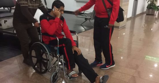 الأهلي يقرر إجراء جراحة الصليبيى لمنعم "الطائرة" فى ألمانيا