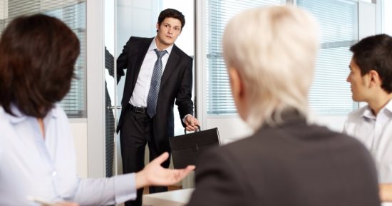 لو دايماً بتتأخر..4 نصائح علشان تحافظ على مواعيدك