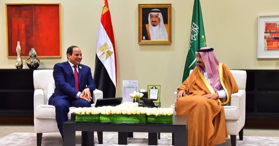 بالفيديو.. الرئيس السيسى يلتقى الملك سلمان على هامش القمة العربية بالأردن