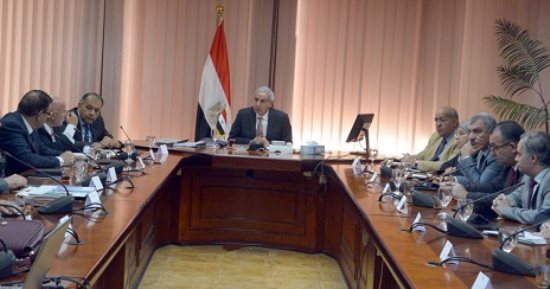 الصناعة تستحدث مجلسا تصديريا للطابعة والورق وتغيير الجلود والملابس الجاهزة