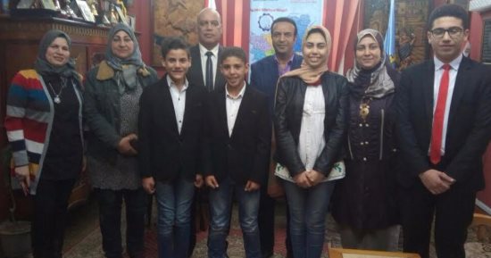 وكيل تعليم الغربية يستقبل الطلاب الفائزين فى مسابقة انتل