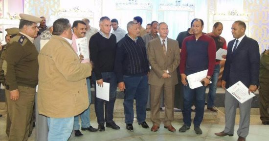 مدير أمن سوهاج يكرم 32 ضابطا وفردا وموظفا مدنيا من المتميزين خلال مارس