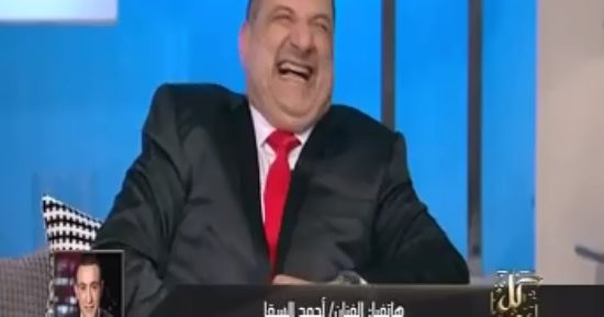 بالفيديو..السقا مداعبا خالد الصاوى بـ"ON E": متشوحش تانى بإيديك علشان الكاميرا