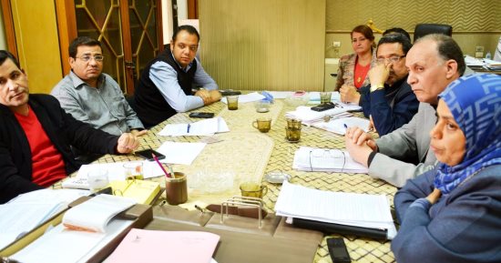 بالصور .. محافظ سوهاج :  إقامة محطة تموين سيارات وآلات زراعية