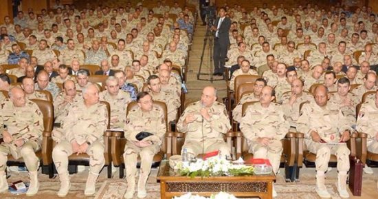 الفريق محمود حجازى يلتقى رئيس هيئة التفتيش العسكرى الكويتى‎ 