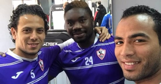 لاعبو الزمالك المستبعدون يحتفلون بعيد ميلاد إبراهيم صلاح