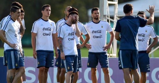 الأزمة المالية شبح يهدد رحلة الأرجنتين لمونديال روسيا