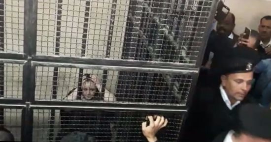 جنايات السويس تقضى بالسجن المؤبد لـ"قاضى الحشيش" و10 سنوات لصديقته