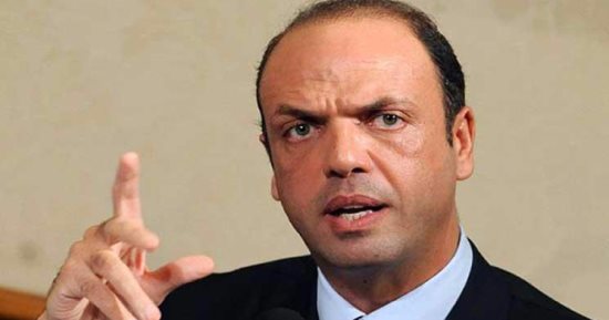 وزير داخلية إيطاليا يحذر من عودة المقاتلين الأجانب بعد هزيمة داعش فى سوريا
