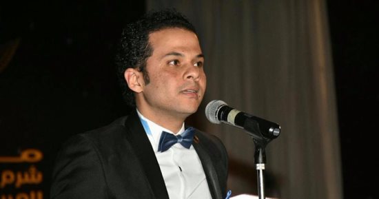 مازن الغرباوى: جوائز جديدة فى مهرجان شرم الشيخ الدولى للمسرح الشبابى
