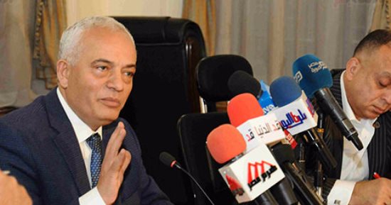رئيس الثانوية العامة: ندرس مقترح توقيع الطالب بالبصمة على البوكليت 