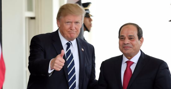 ناشط سعودى معلقًا على تصريحات ترامب: "مصر عادت شمسك الذهب"