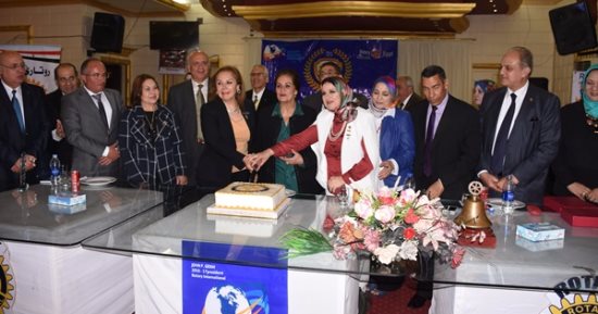 بالصور.. روتارى دمنهور يكرم محافظ البحيرة خلال الاحتفال بتأسيسه