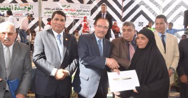 مؤتمر تأييد السيسى بالجيزة يكرم أمهات الشهداء ويدعو للمشاركة بالانتخابات