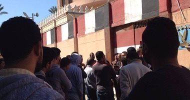 وقفة لأهالى قرية بدمياط للمطالبة بكشف غموض مقتل ميكانيكى