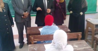  بالصور .. وكيل تعليم كفر الشيخ يتفقد لجان البوكليت