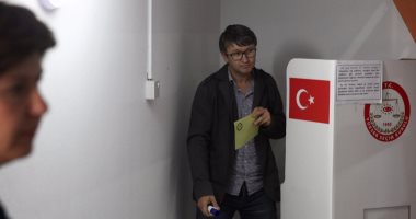 بالصور.. لليوم الخامس اقبال ضعيف على استفتاء تعزيز صلاحيات أردوغان