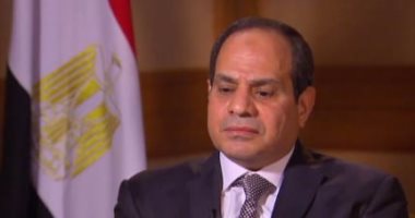 حساب الرئيس بـ"تويتر":رسو التظاهرة البحرية على جزيرة التمساح لبدء مؤتمر الشباب