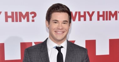 بالصور.. آدم ديفين يقدم حفل "MTV Movie & TV Awards" مايو المقبل