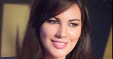 بالصور.. دارين حمزة تفوز بجائزتين فى حفل توزيع جوائز بيروت الذهبية و LMAS